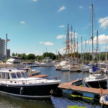 Appartement Awesome In With Wifi