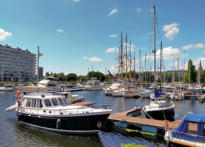 Appartement Awesome In With Wifi